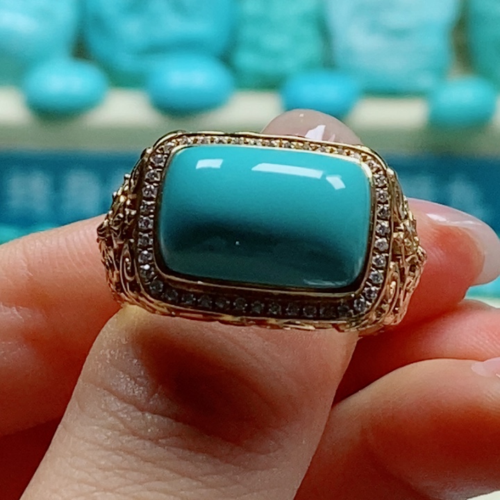 18K金镶嵌绿松石珠宝奇石