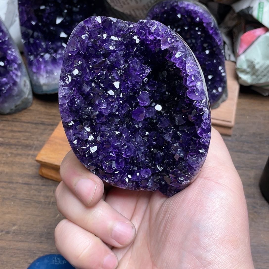 紫晶大型摆件（非配饰）未镶嵌震*