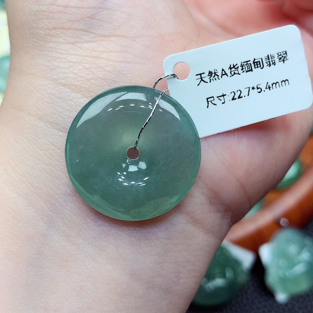 翡翠未镶嵌颈饰平安扣6