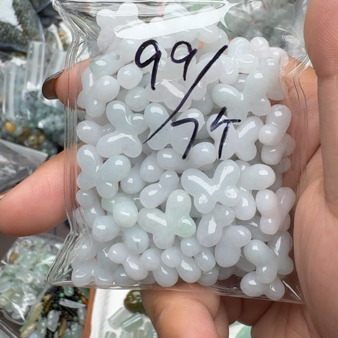 翡翠挂件未镶嵌福利