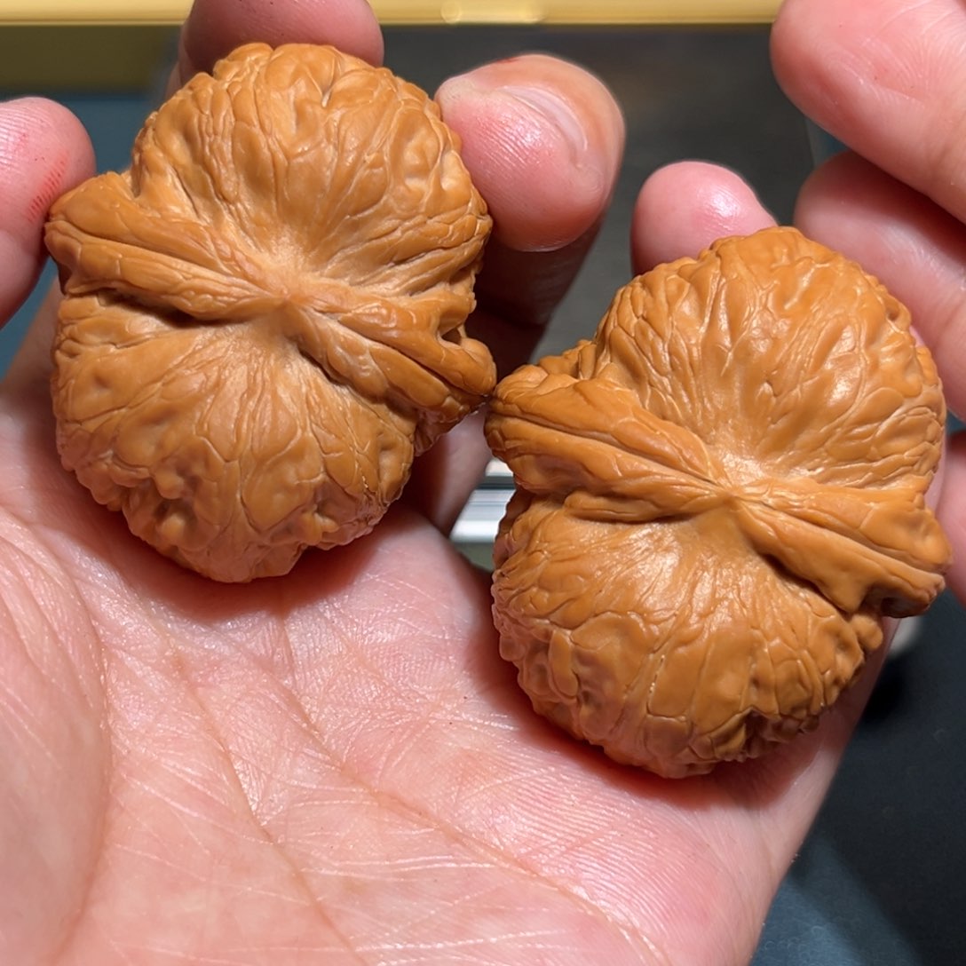 文玩核桃把件元宝43