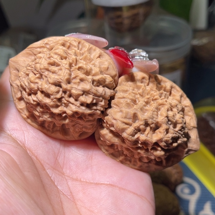 桃核把件              43