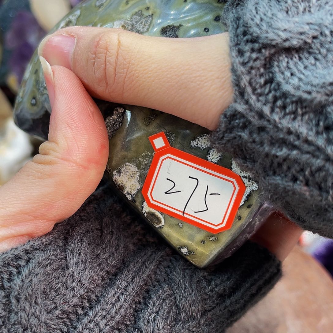 水晶随形摆件未镶嵌