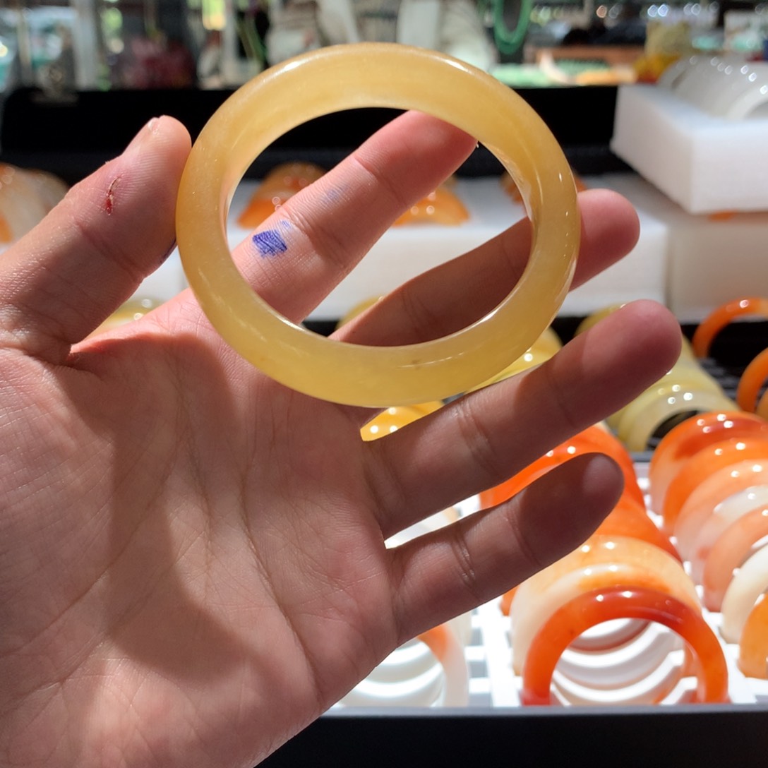 未镶嵌手镯石英质玉57