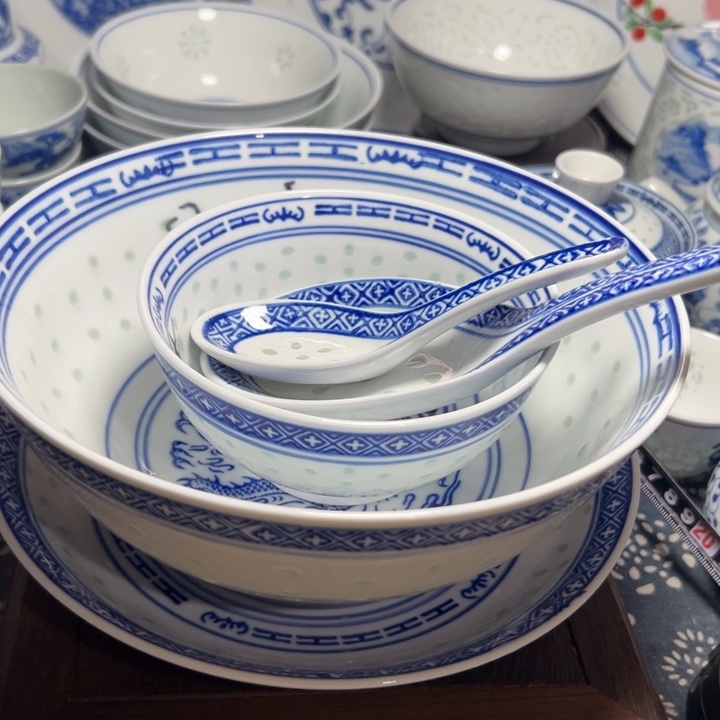 陶青花玲珑碗盘搭配