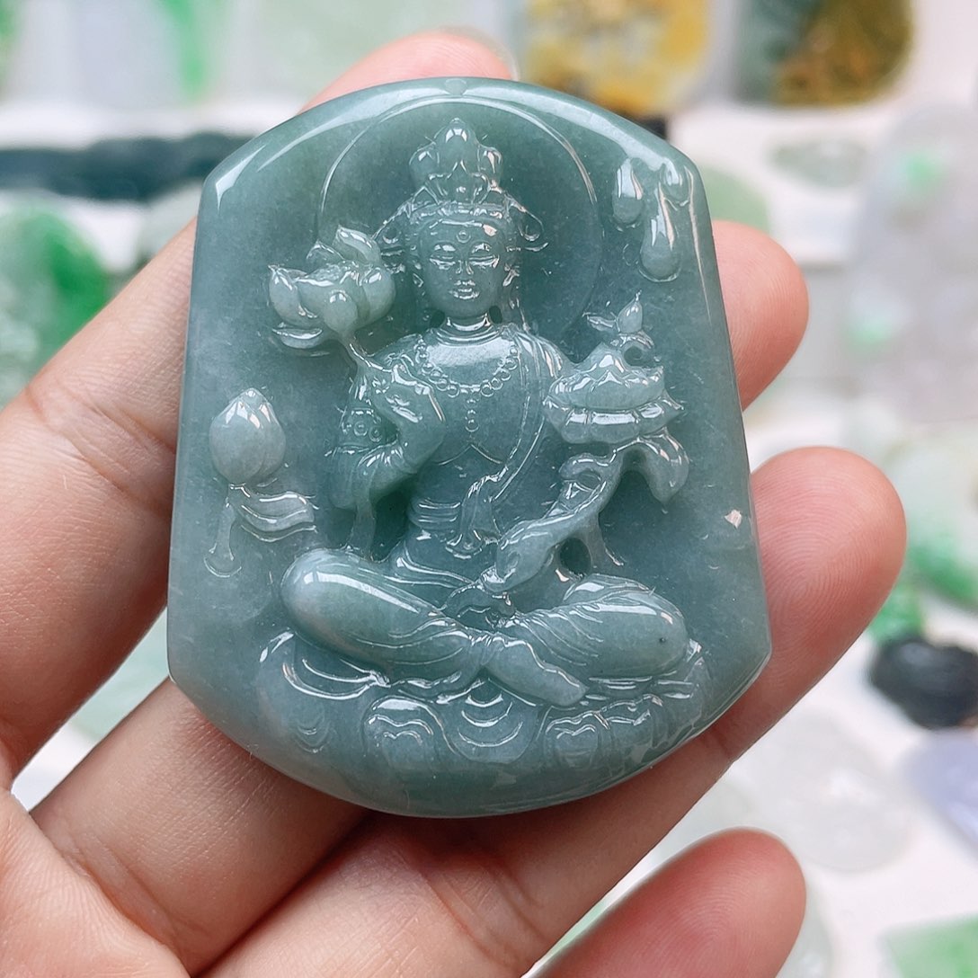 翡翠颈饰未镶嵌大势至