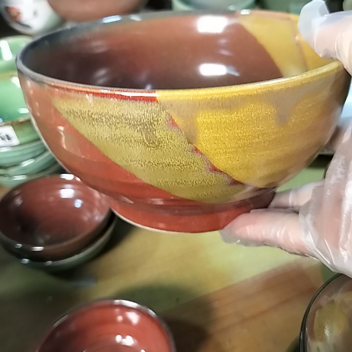 盘瓷片陶瓷杯盘壶碗都有