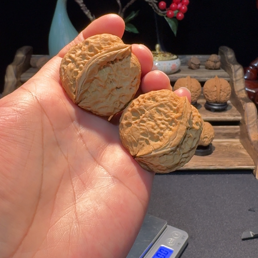 文玩核桃把件云南铁核桃7