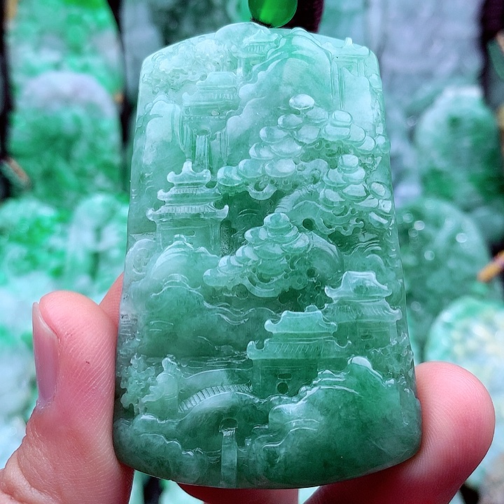 翡翠吊坠(不含链)未镶嵌