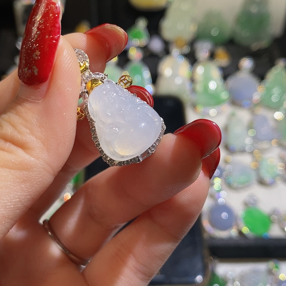 翡翠颈饰银S925镶嵌朱*珠天然翡翠