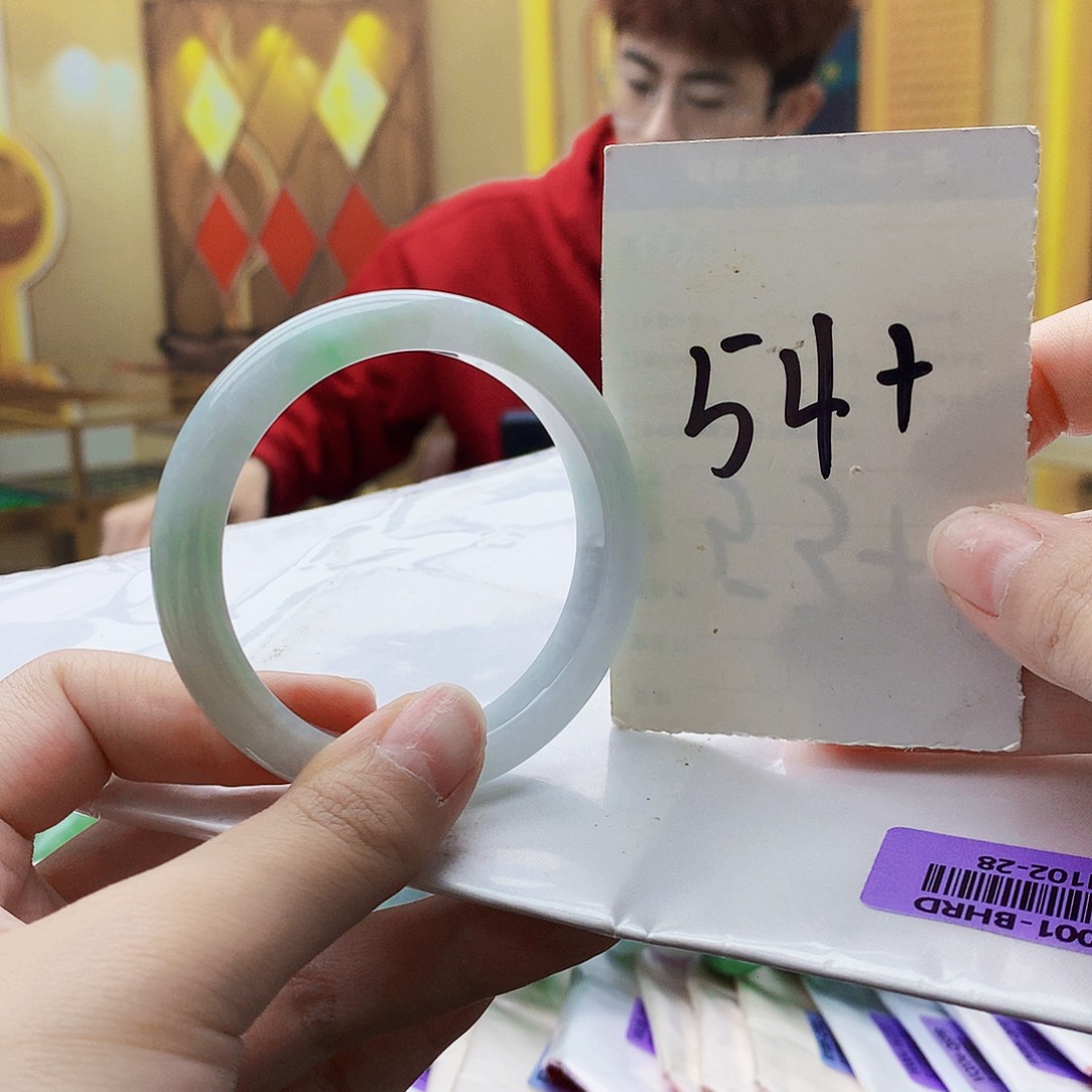 翡翠未镶嵌手镯999……