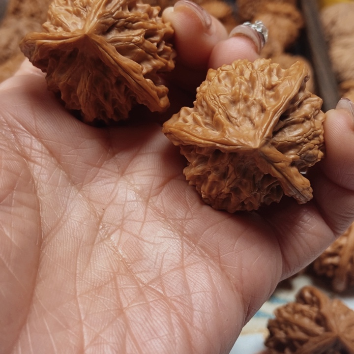 文玩核桃吊坠盘山