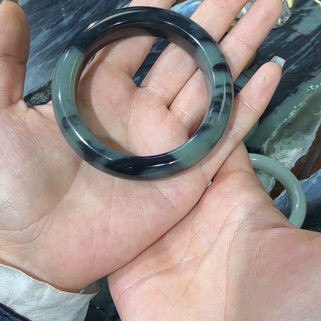 和田玉未镶嵌手镯55-56