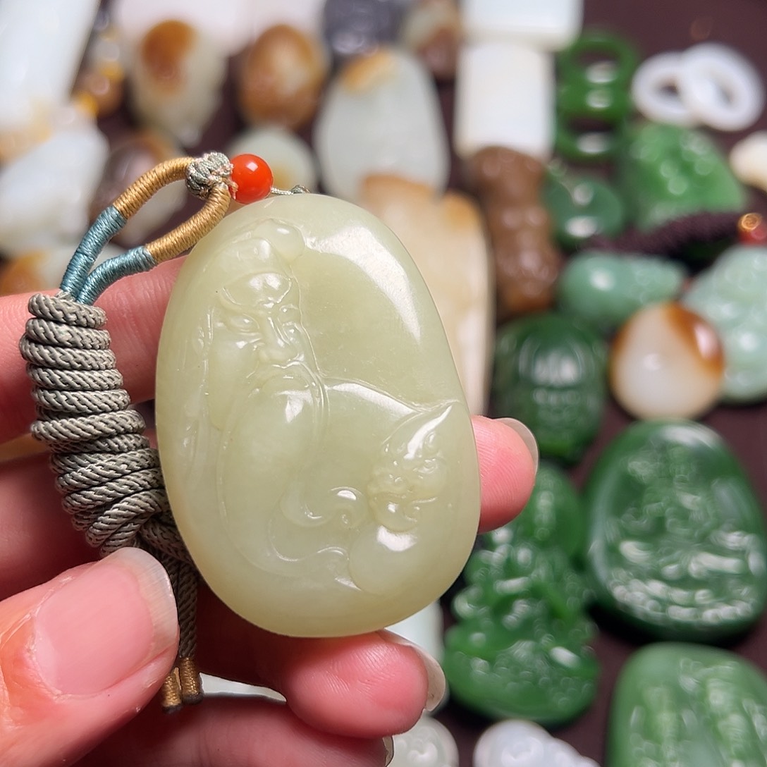 和田玉挂件未镶嵌