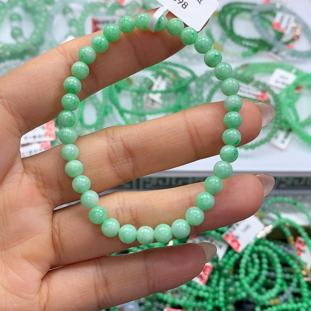 翡翠手链未镶嵌翡翠