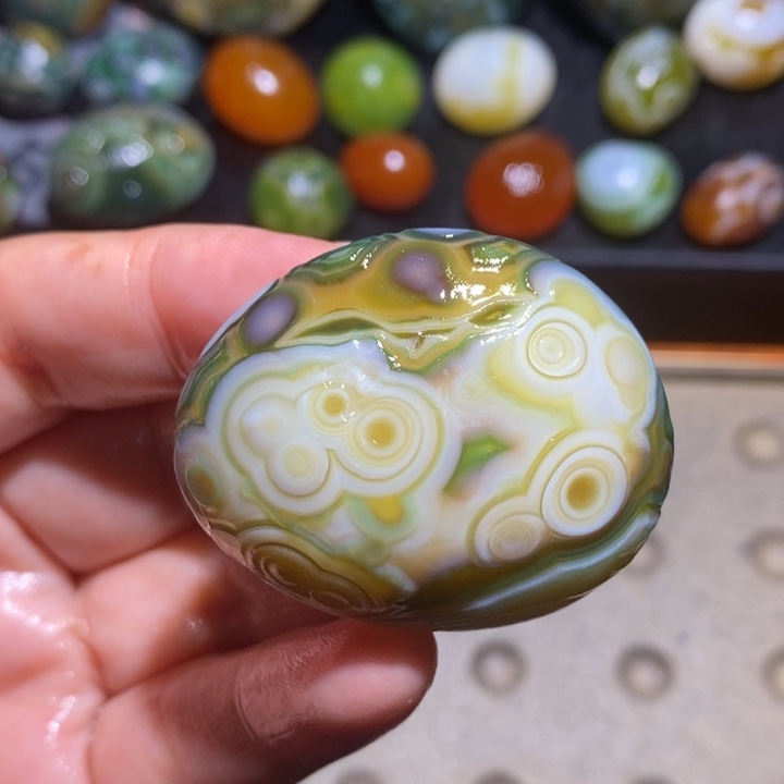 玛瑙/玉髓未镶嵌珠宝半成品