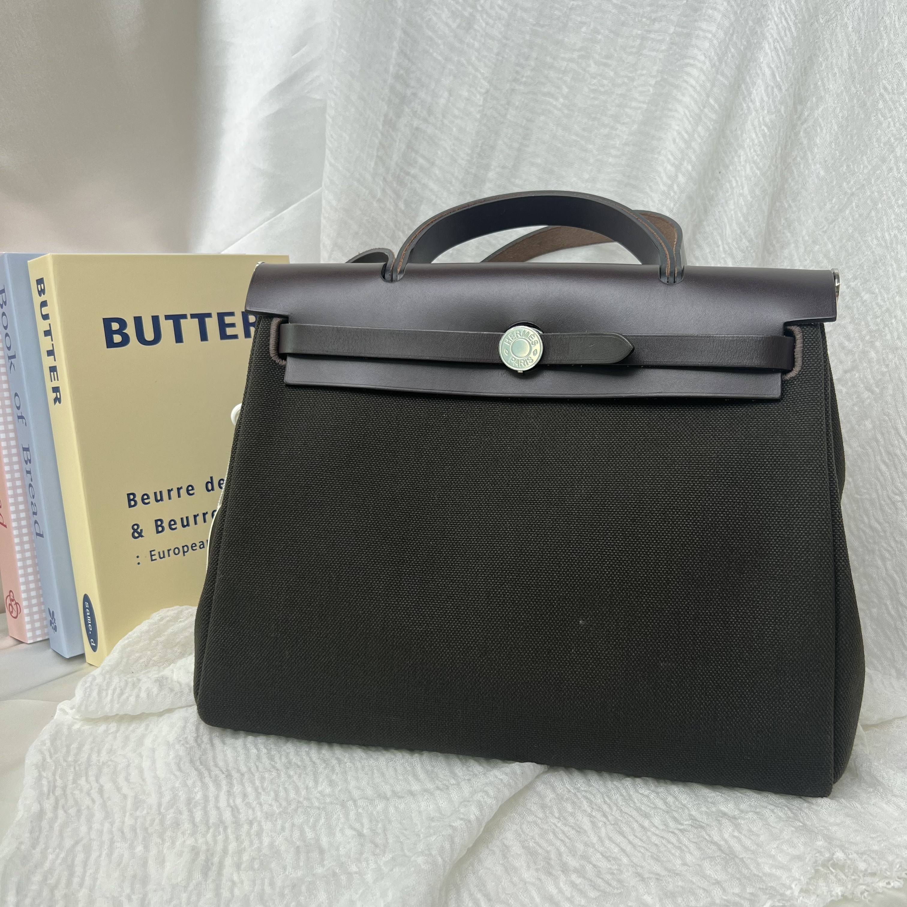 99新 Hermes/爱马仕 herbag31乌木色银W刻/单肩包/250523VSPSJ01