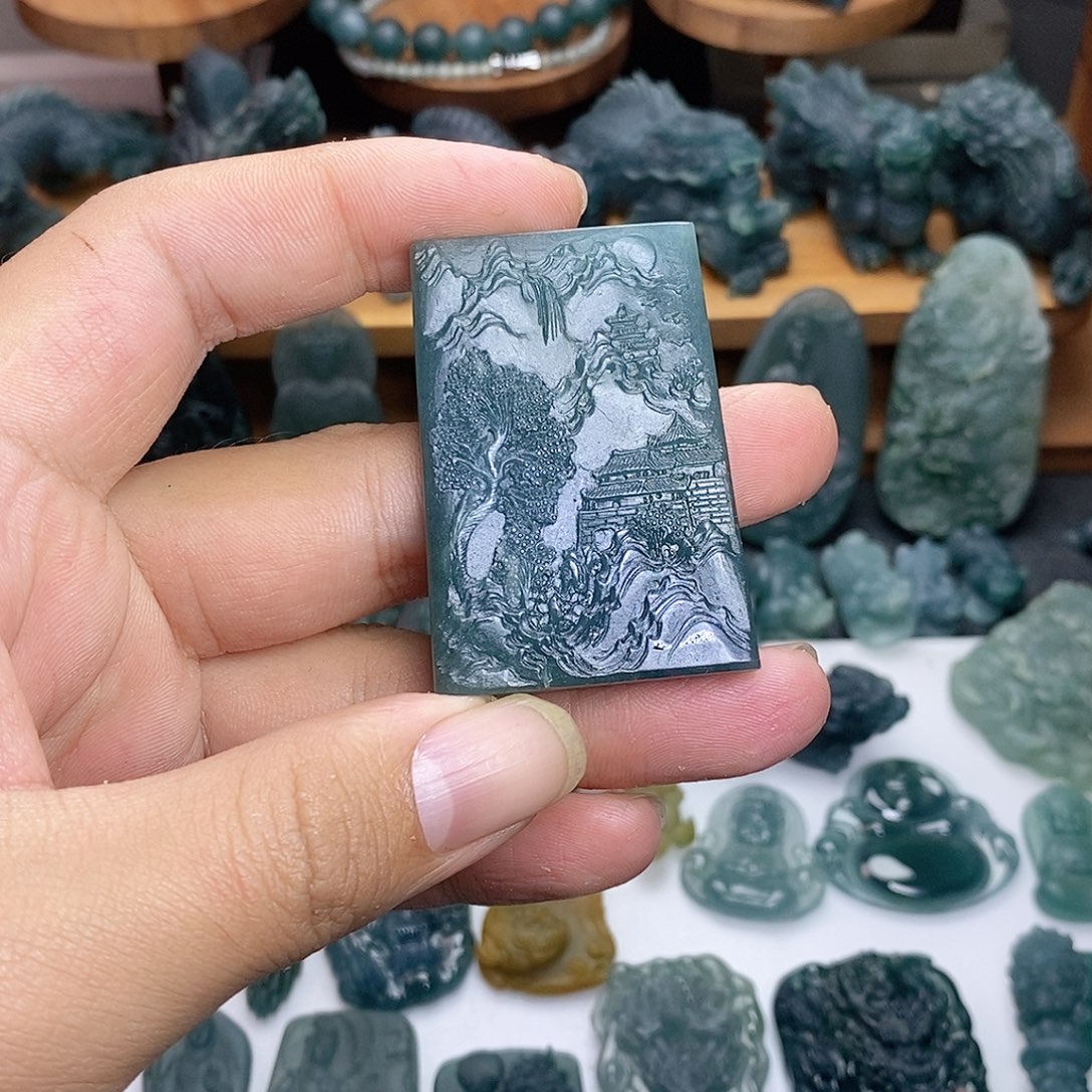 定制翡翠未镶嵌山水