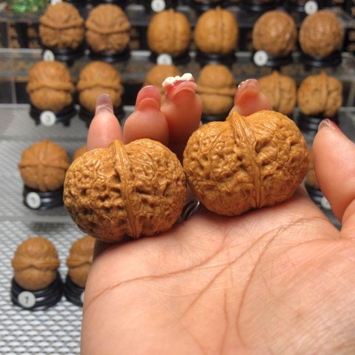 橄榄核吊坠3花生元宝