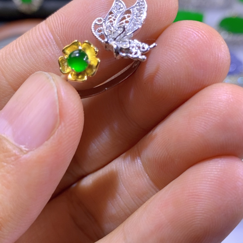 【闪购商品】翡翠挂件银S925镶嵌天然翡翠