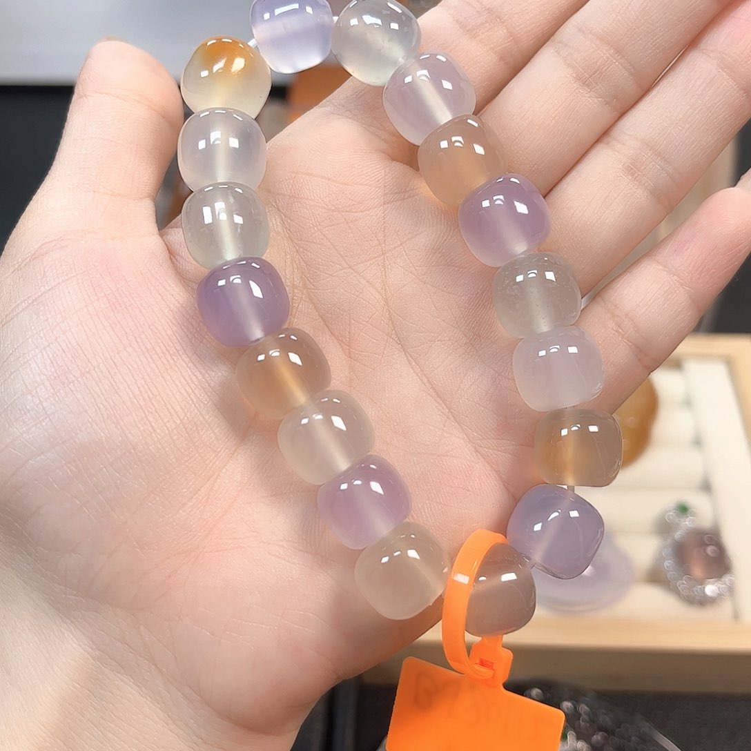 娜***~玛瑙/玉髓颈饰未镶嵌