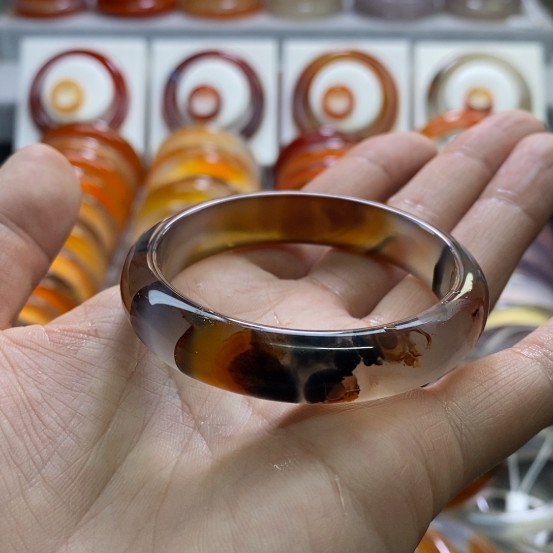 手镯玛瑙/玉髓未镶嵌