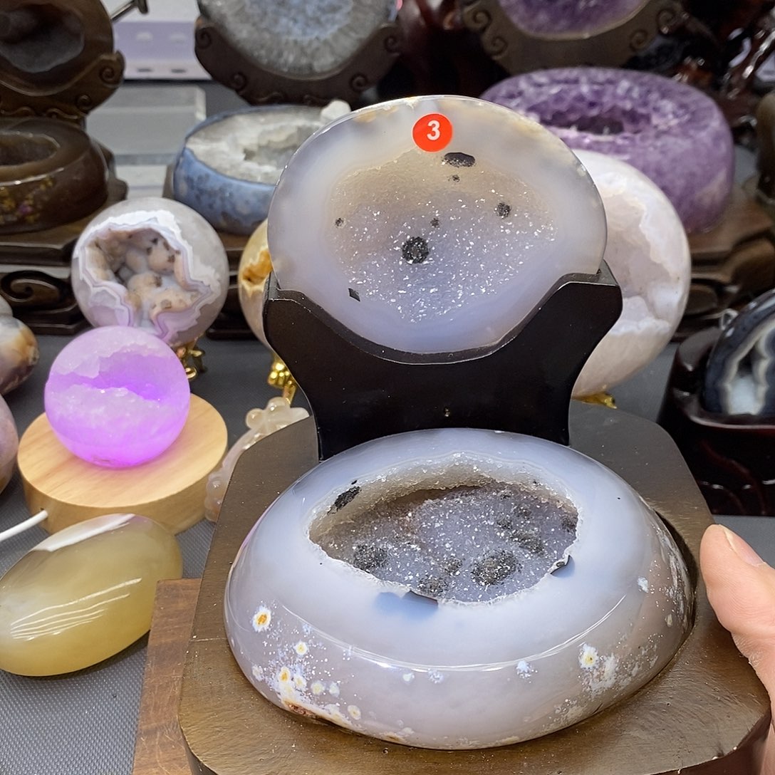 未镶嵌紫晶摆件聚宝盆