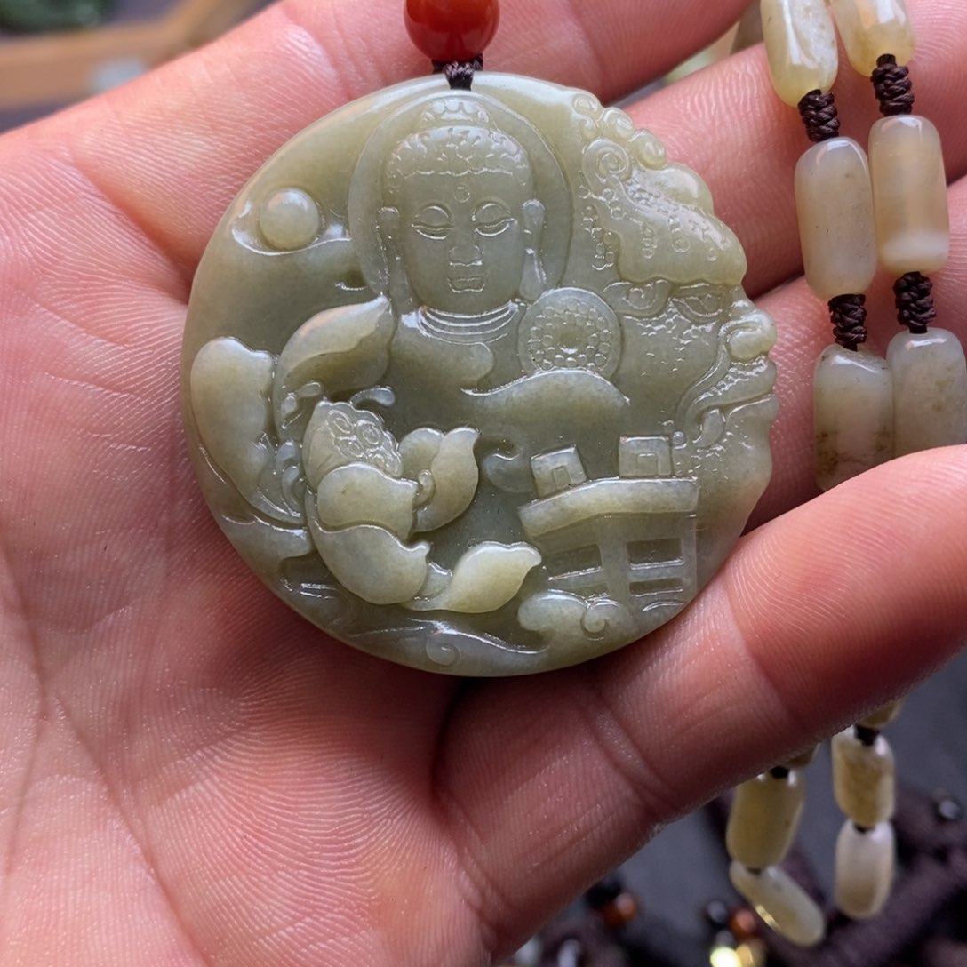 和田玉颈饰未镶嵌