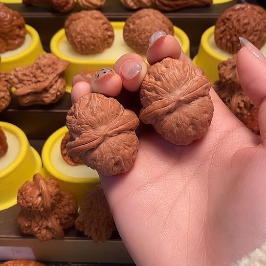 文玩核桃把件只**乐元宝