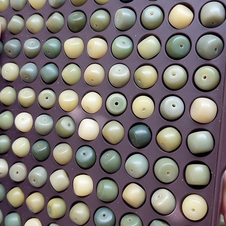 白玉菩提吊坠瑕疵11-9青提直切50颗卡灯牌宠60颗