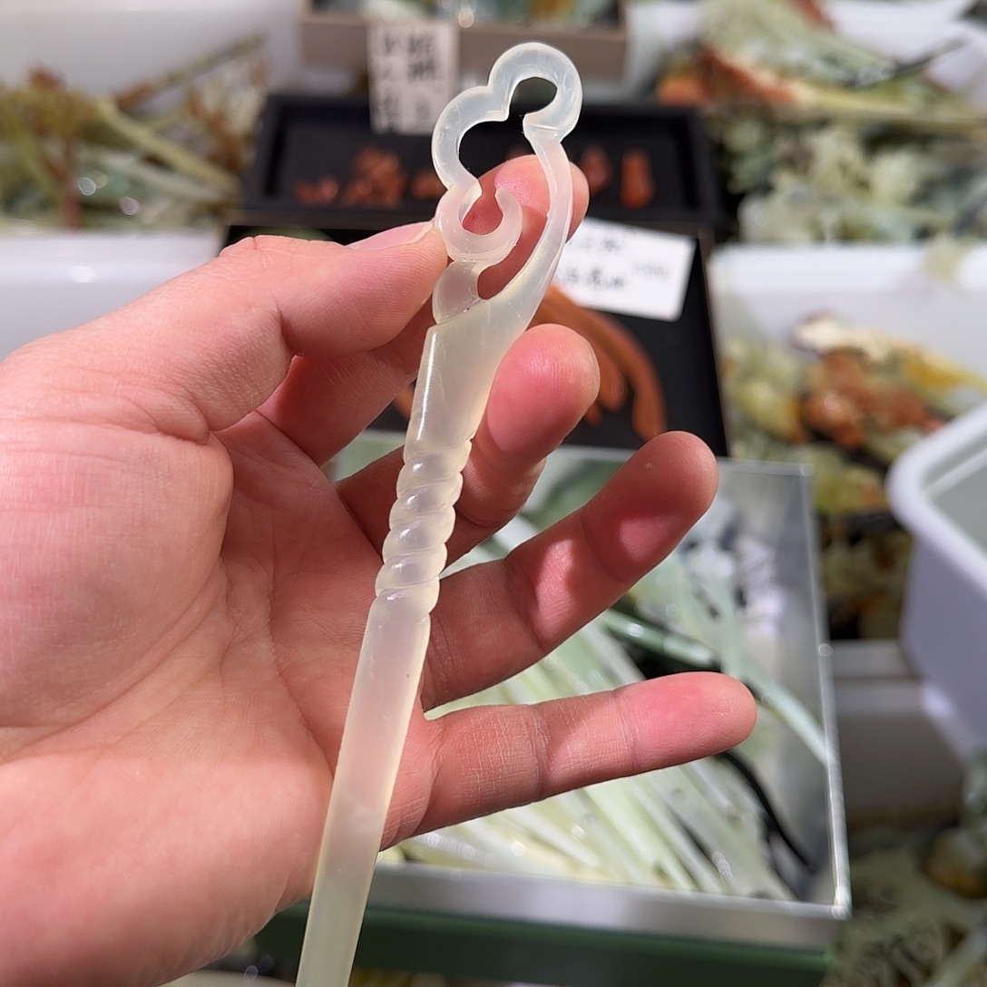 蛇纹石玉未镶嵌发饰