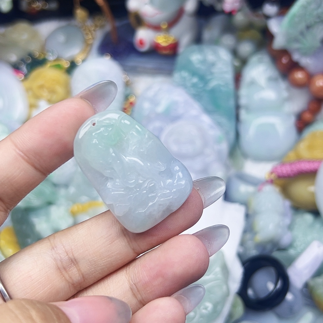 *****翡翠未镶嵌吊坠(不含链)211