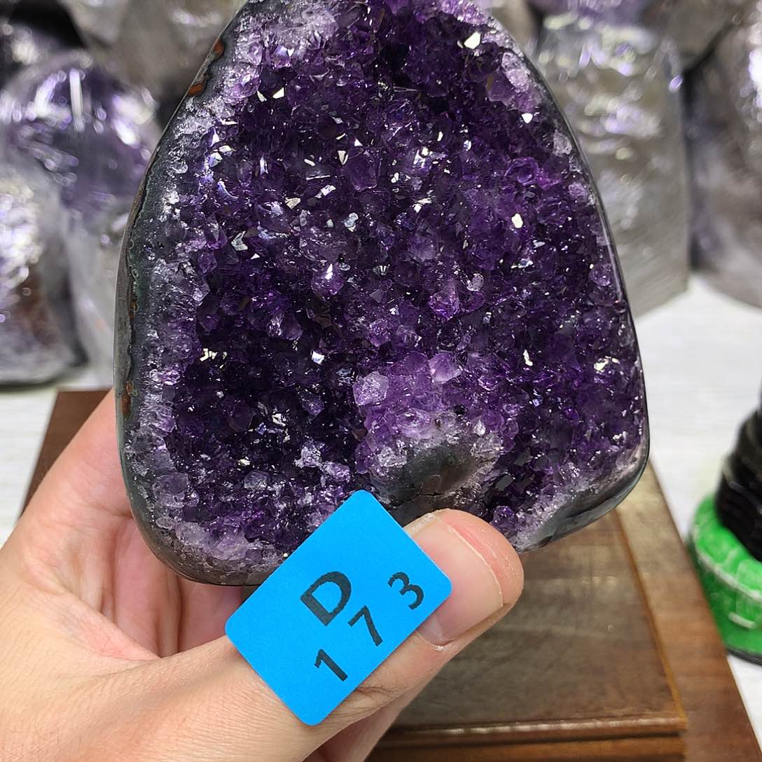 紫晶大型摆件（非配饰）未镶嵌
