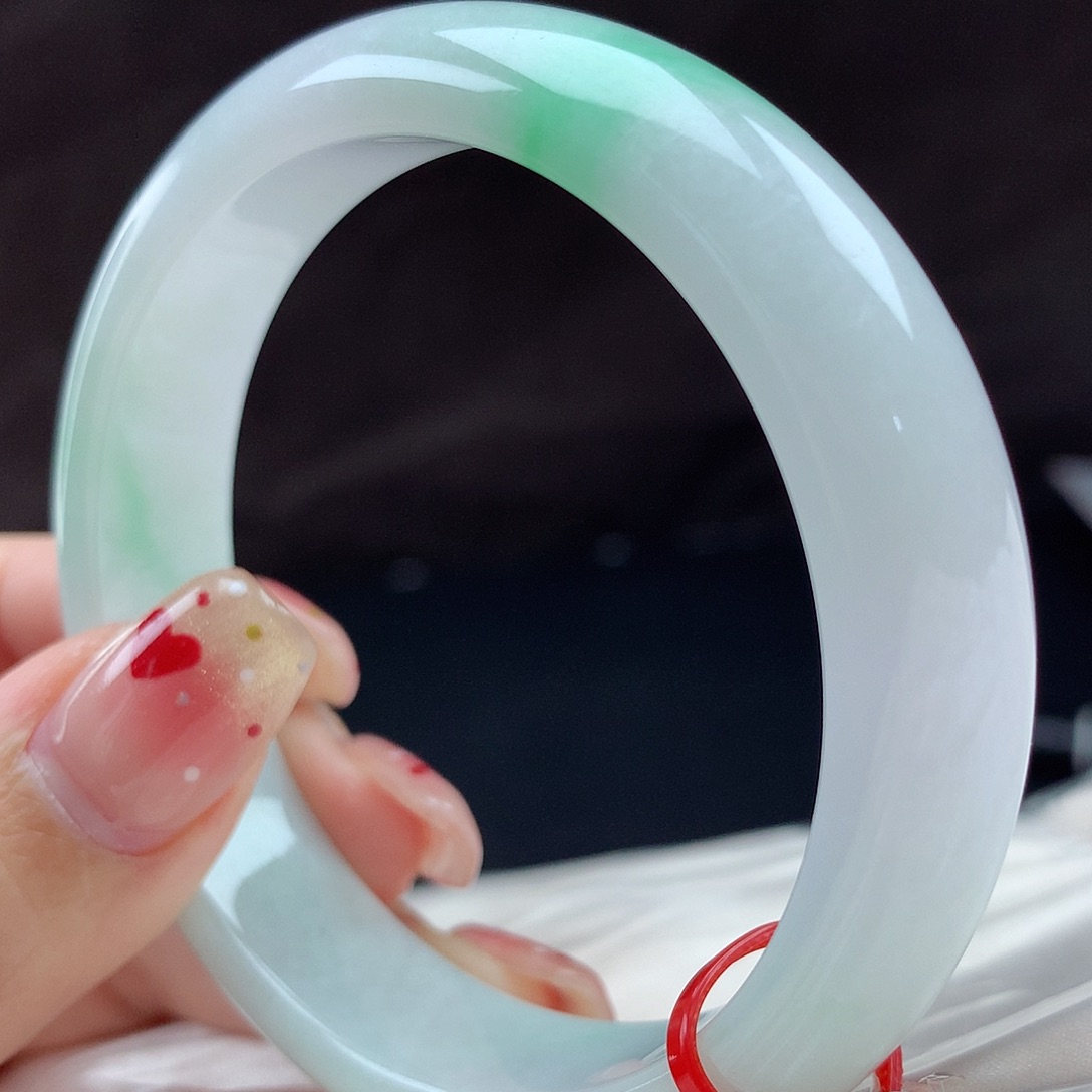 翡翠手镯未镶嵌96440，