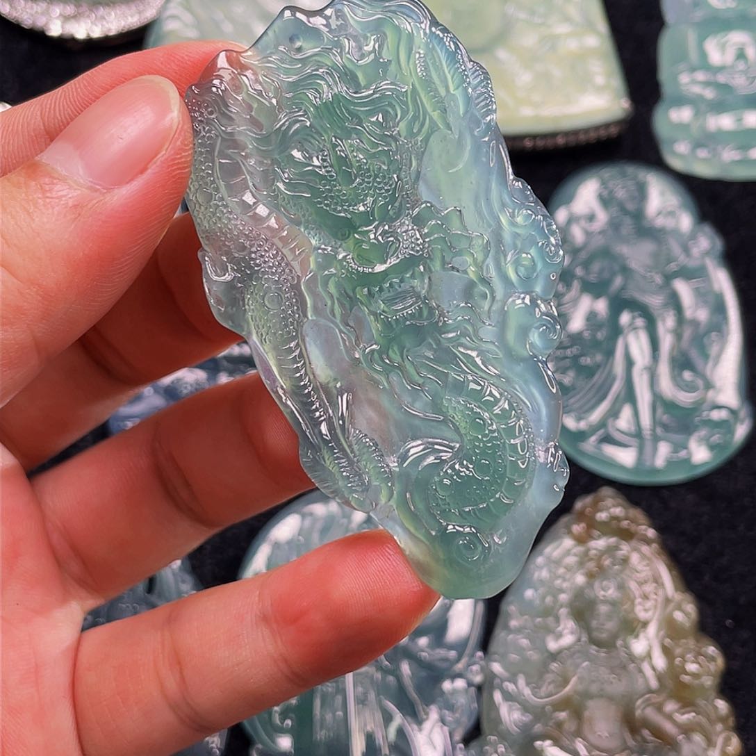 颈饰未镶嵌翡翠7，