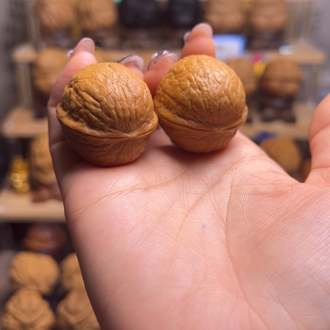 老***.桃核把件皮皮球H23