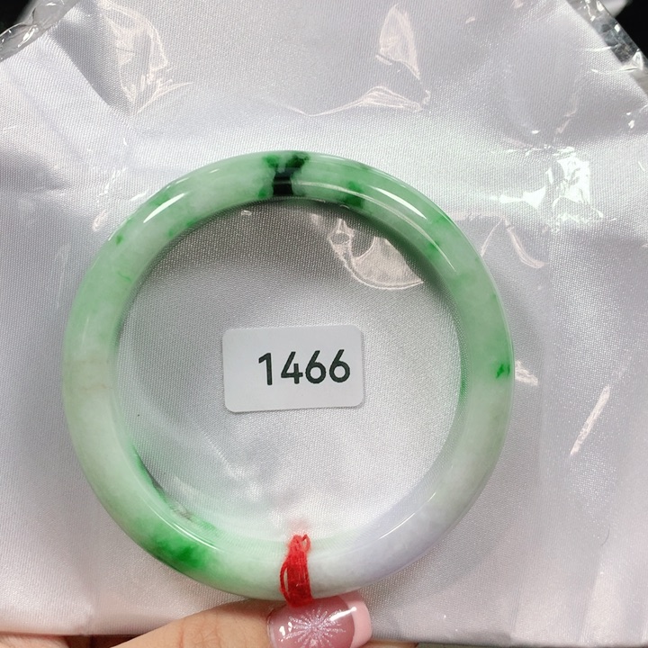 翡翠手镯未镶嵌郭*岑天然翡翠手镯6003