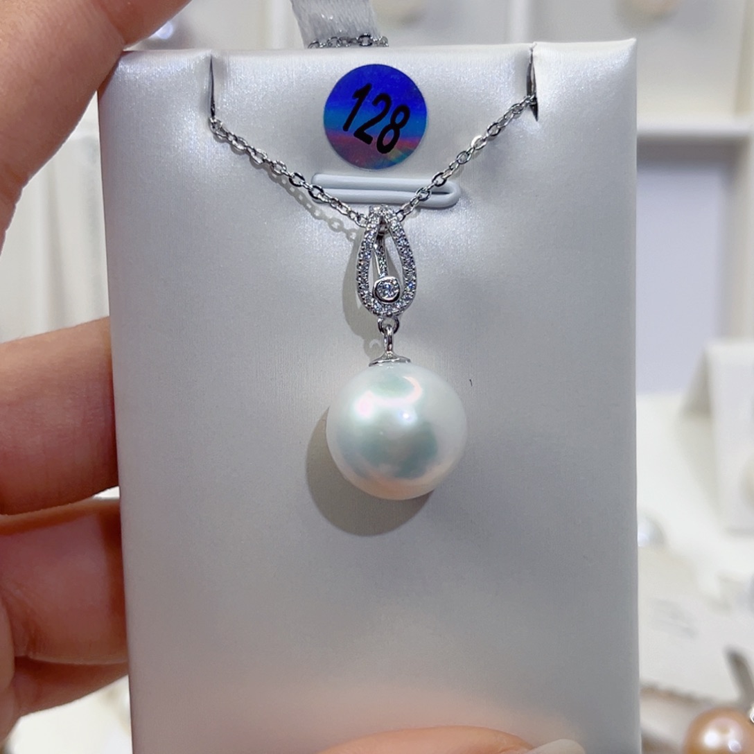 ****.银S925镶嵌淡水珍珠颈饰