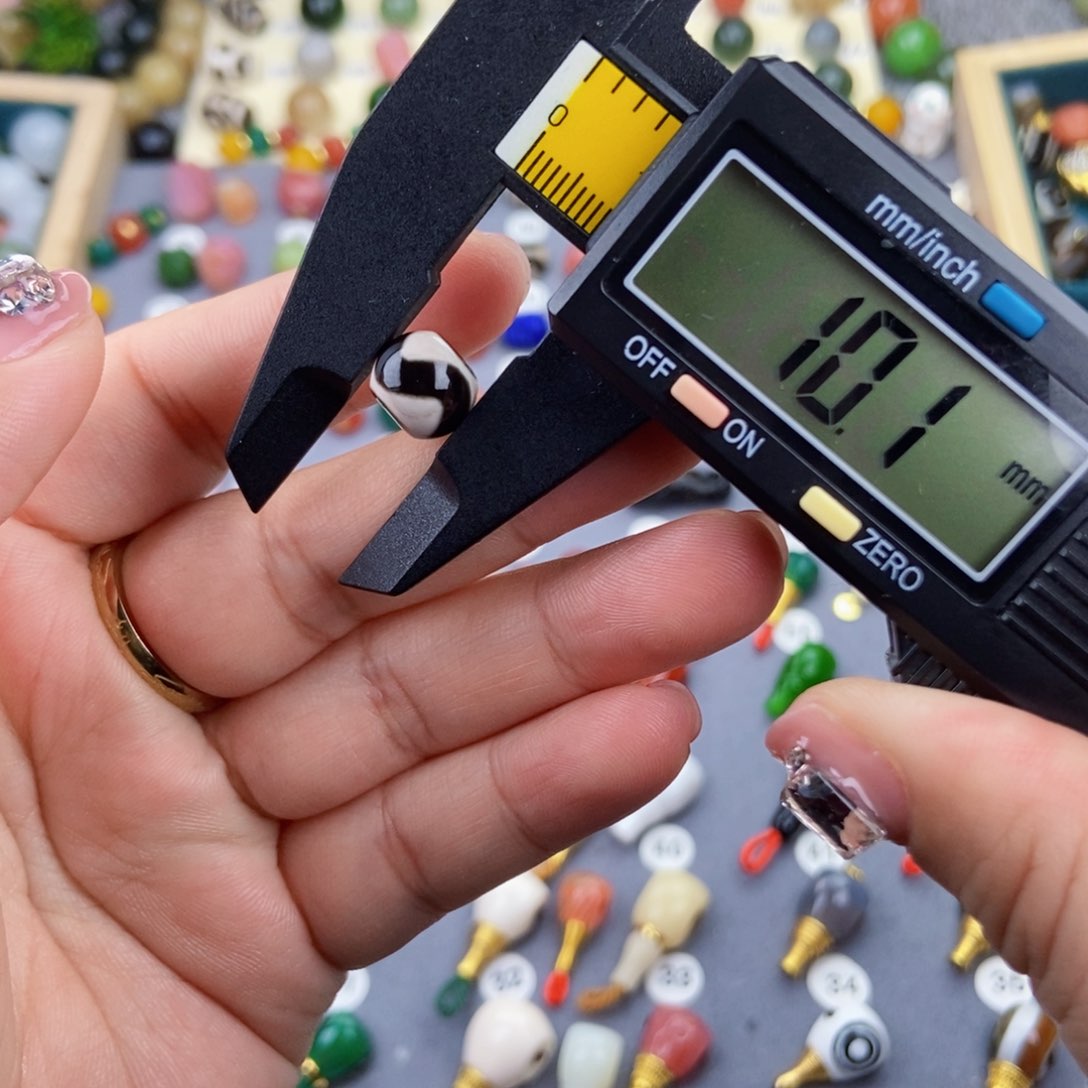 玛瑙/玉髓未镶嵌饰品