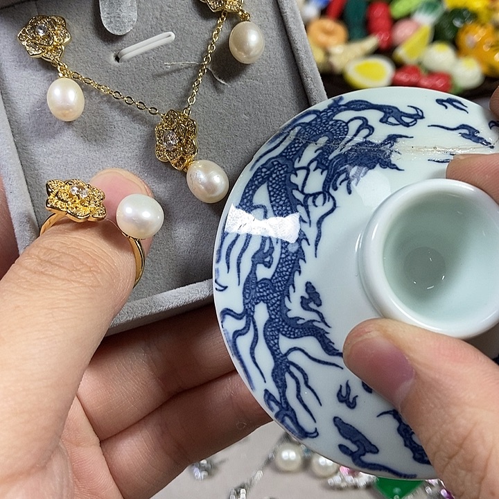 瓷片不会哈哈哈哈哈哈哈哈回家