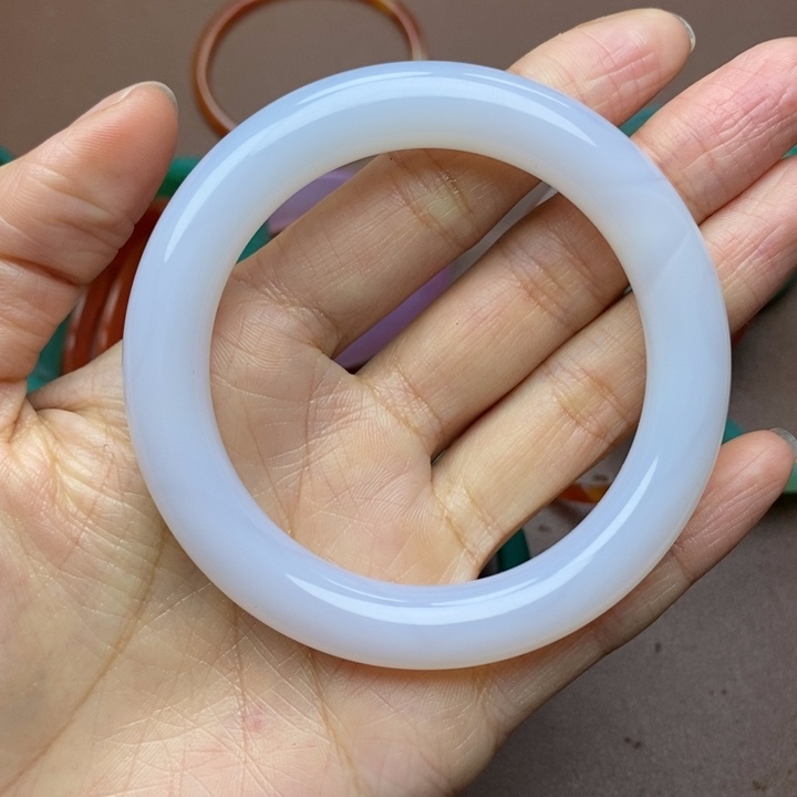 玛瑙/玉髓未镶嵌颈饰57.58