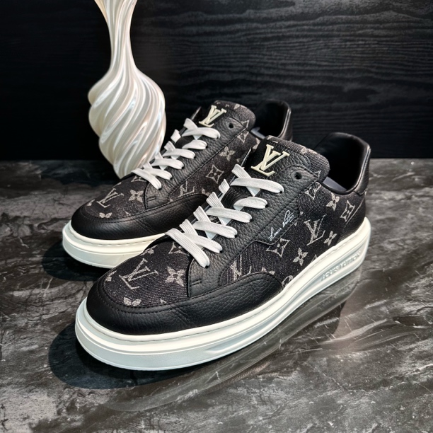 99新 LouisVuitton/路易威登 1191/42码/黑白牛仔满印松糕鞋