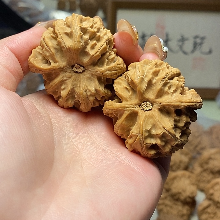 吊坠文玩核桃43苹果园
