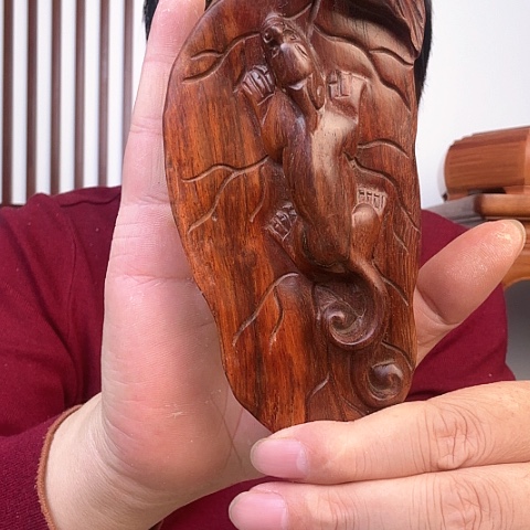 檀香紫檀（小叶紫檀）小叶紫檀手工雕刻摆件