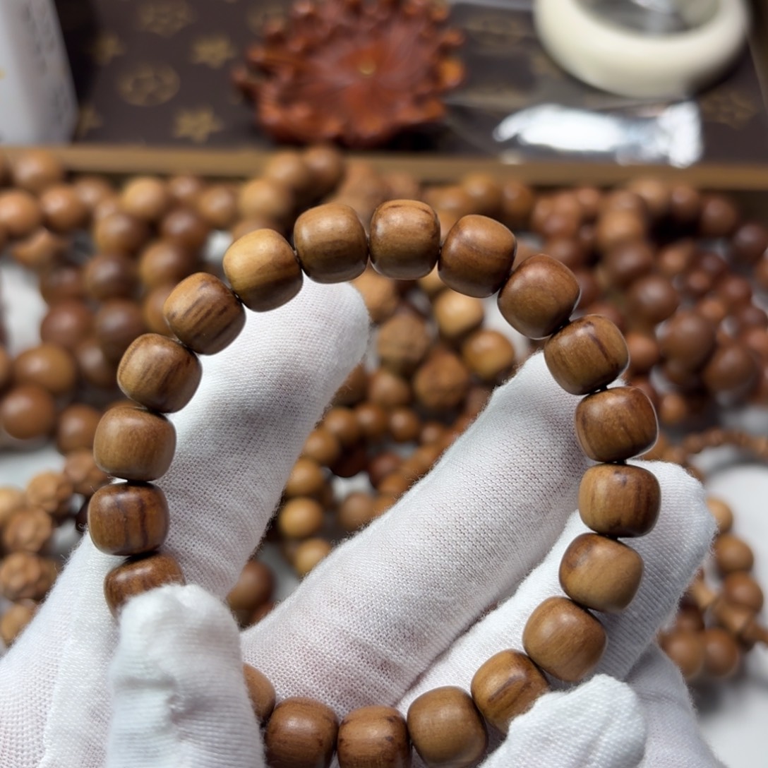 檀香木手串/手链9.10.22颗微瑕