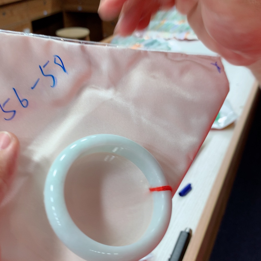 翡翠手镯未镶嵌买断