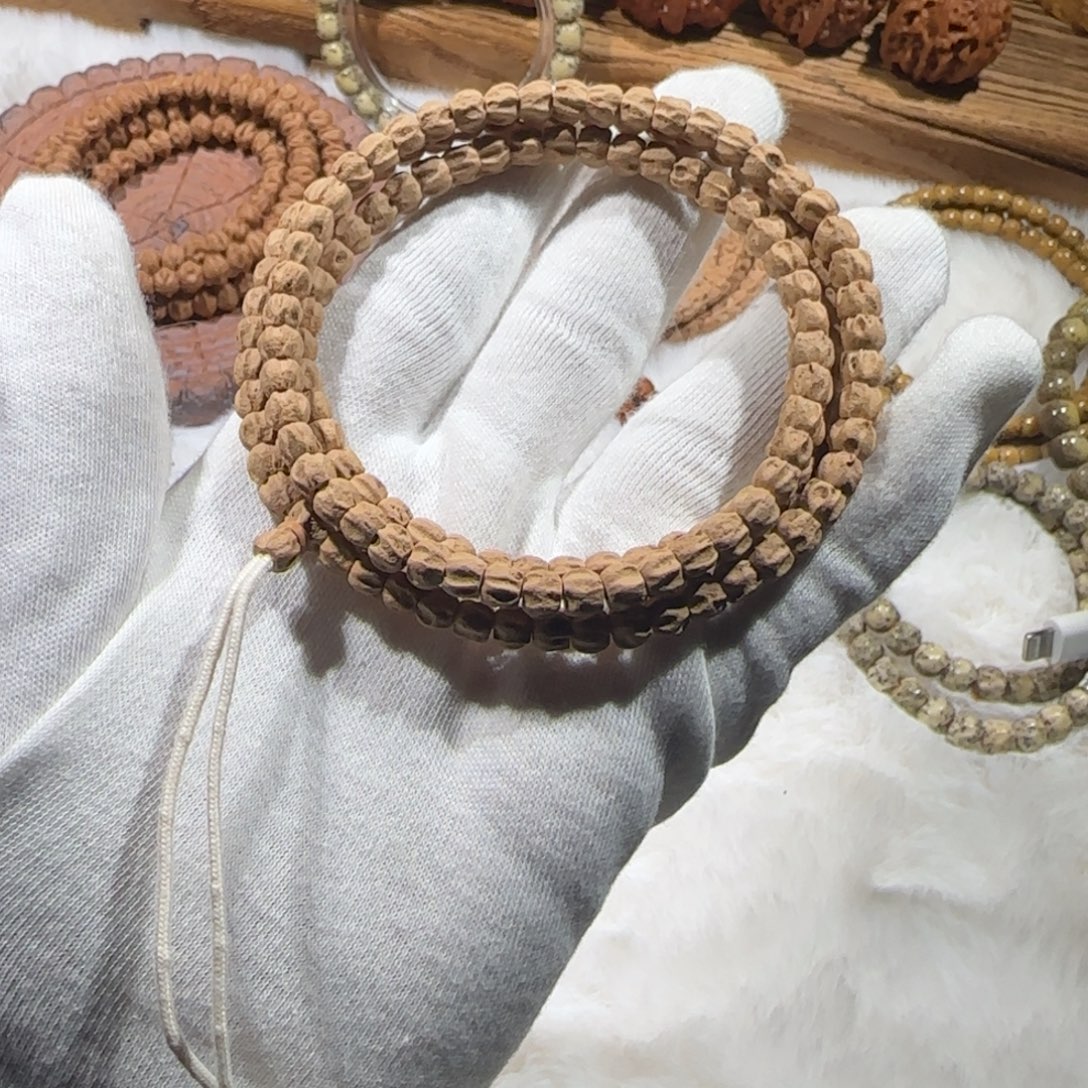 柏香籽/百香籽吊坠腕间柏语·小多棱