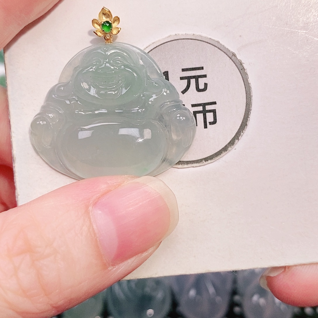 翡翠18K金镶嵌颈饰