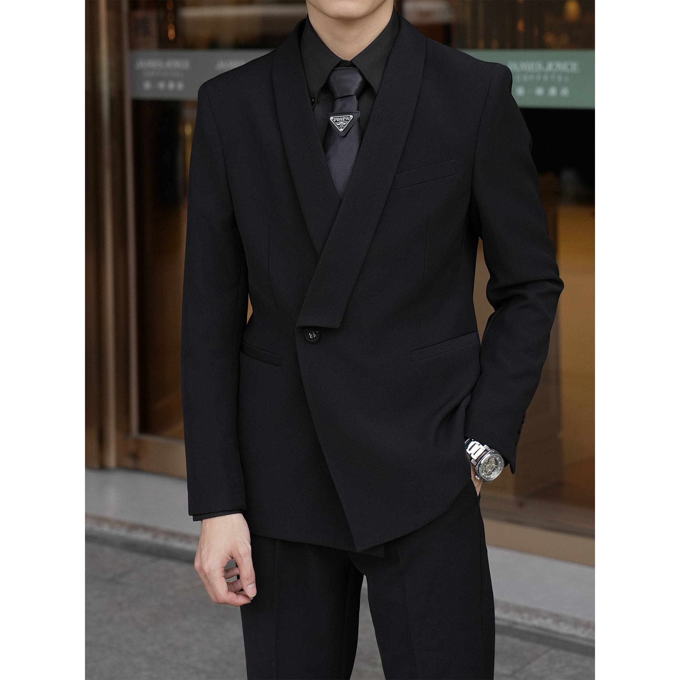 【WHOEIEE】新款潮流英伦风高端设计百搭V领廓形西装西裤套装男款