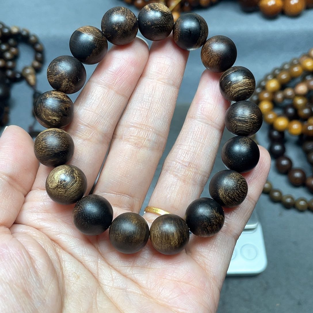 沉香沉香碎屑好**连白棋瘤疤1.2